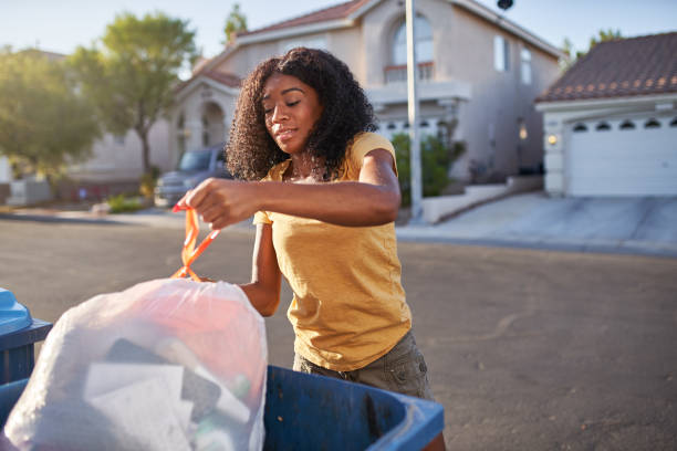 Best Commercial Junk Removal  in Iyanbito, NM